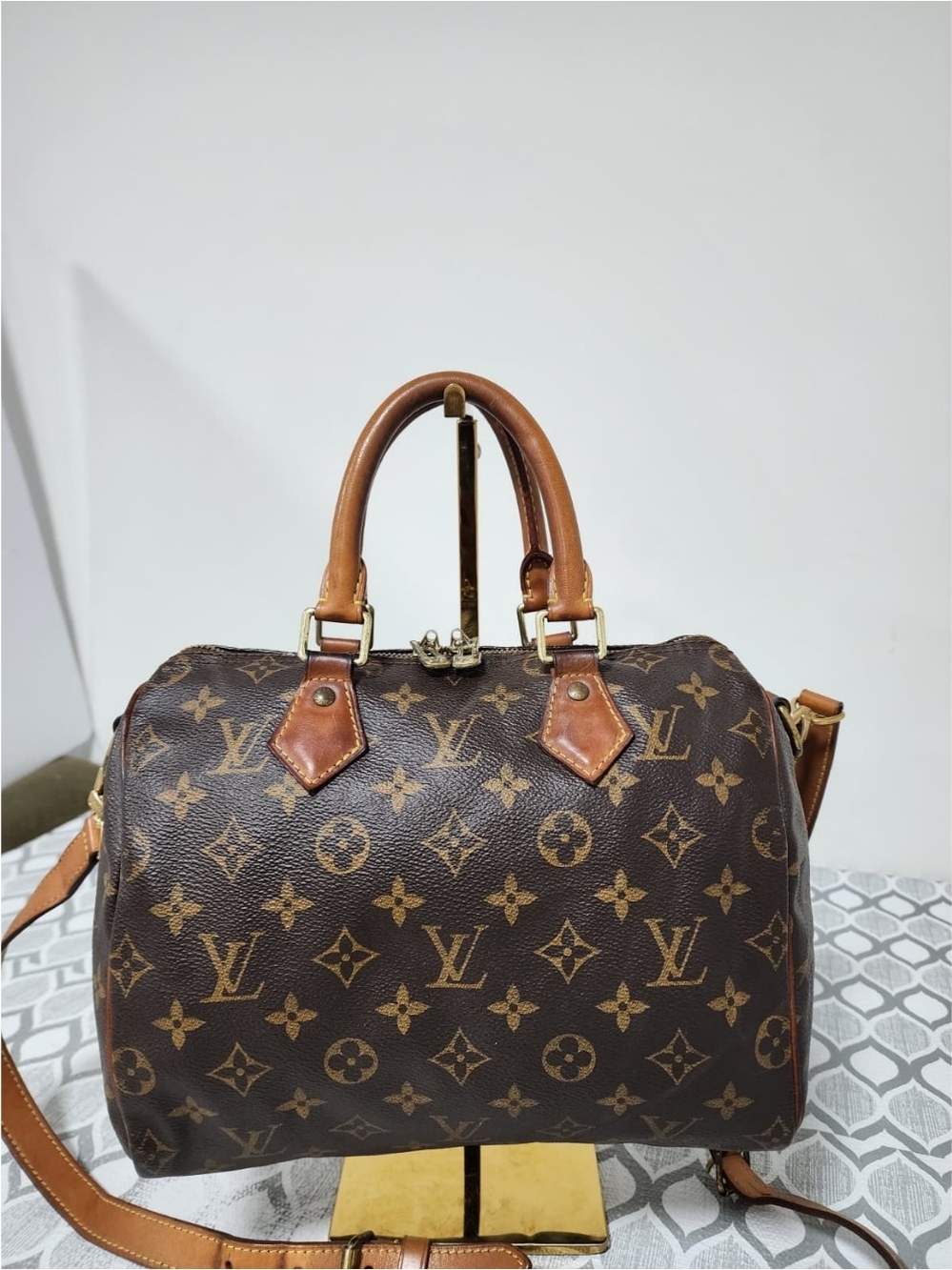 LOUIS VUITTON Monogram Speedy Bandouliere 25 Brown